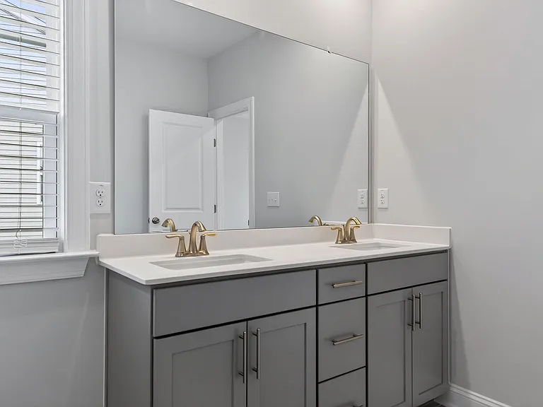 1029 Constellation Cir — Photo 35