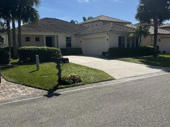 12096 Ledgewood Cir, Fort Myers, FL 33913