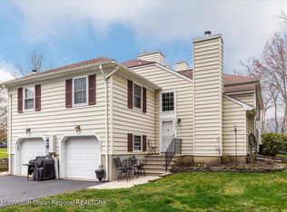 1202 Buckingham Cir #56, Middletown, NJ 07748