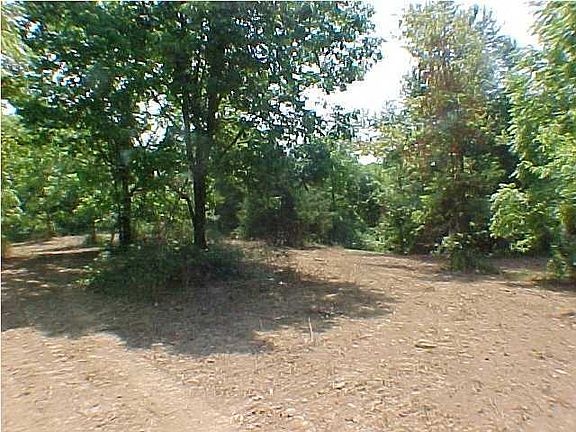 2nd image of 6 McClain Heights Dr