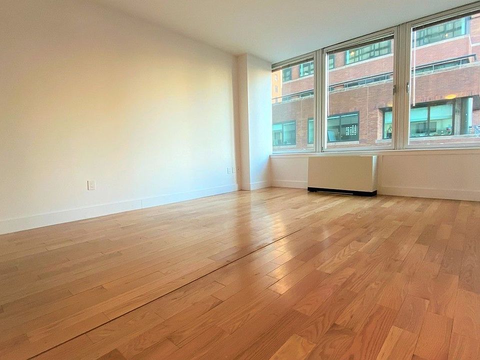 1st image of 299 Pearl St #625