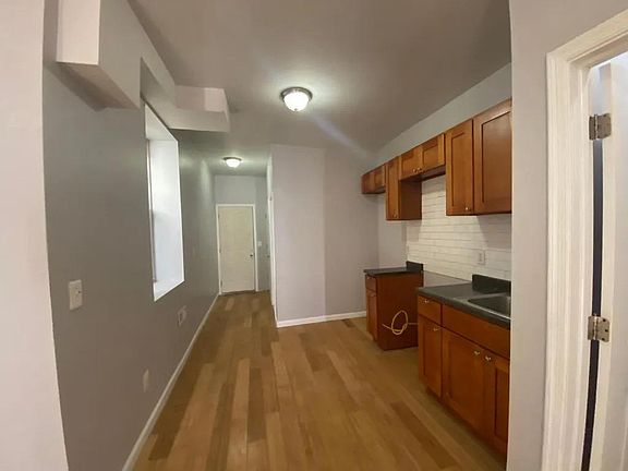 5th image of 5038 Brown St