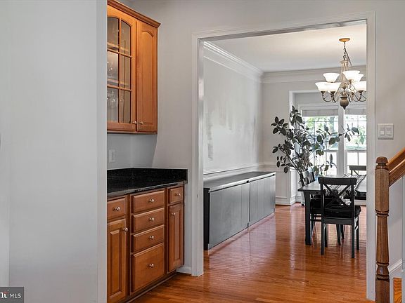 5th image of 5570 Cattail Ct