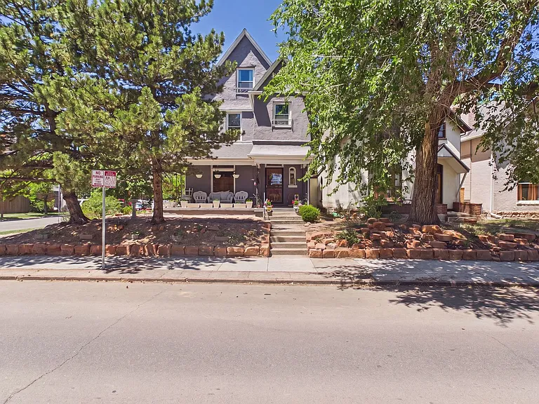 205 Logan St — Photo 23