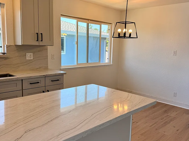1265 Bouret Dr #4 — Photo 13