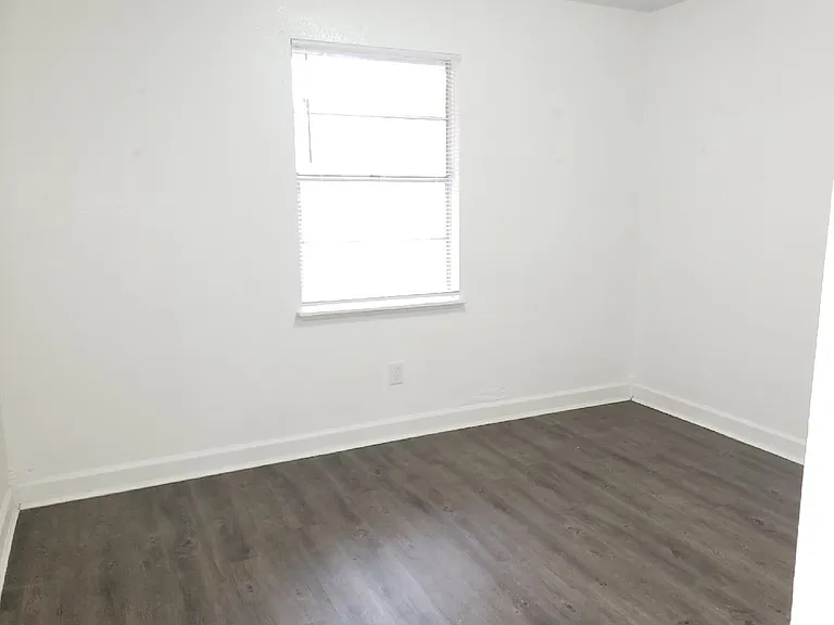 Channel View Condos — Photo 19