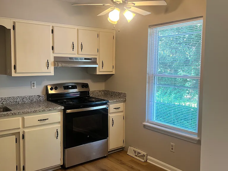 45 Jackson St #1 — Photo 2