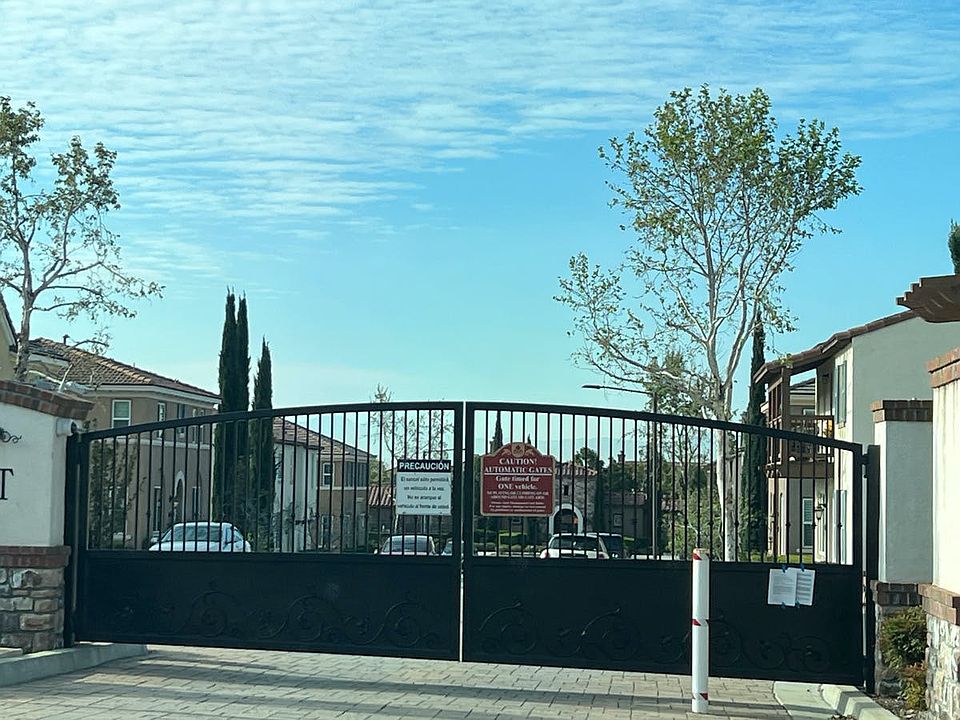 2nd image of 9373 Bistro Pl #9