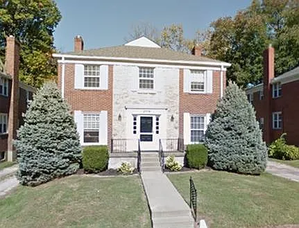 Welsome to 2119 Gladstone Welsome to 2119 Gladstone