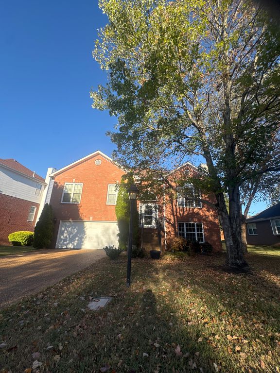 324 Moonwater Ct - Property Image