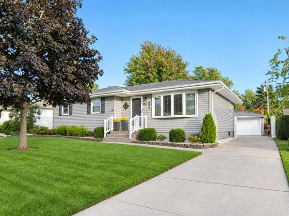 903 Tyler Ave, Dyer, IN 46311
