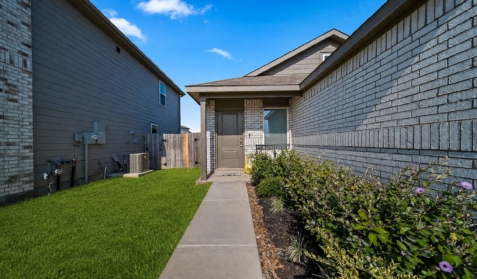 4 bed, 2.0 bath, 1607 sqft, $1,775 — Photo 3