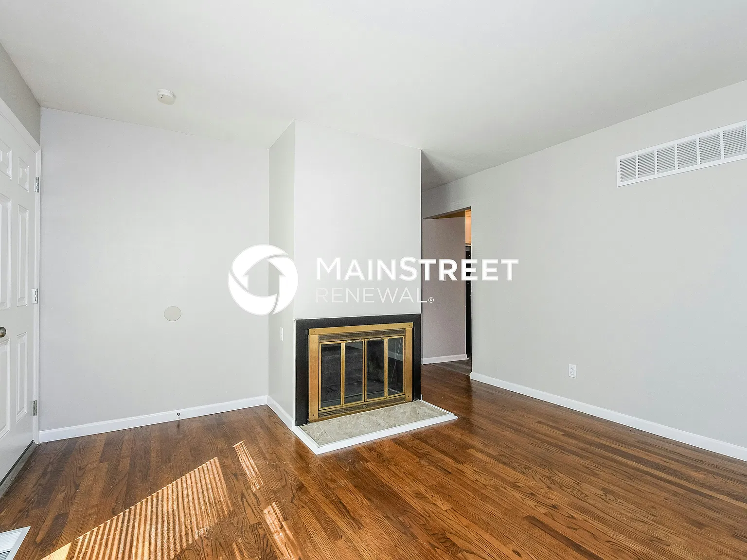 1421 Redman Blvd — Photo 4