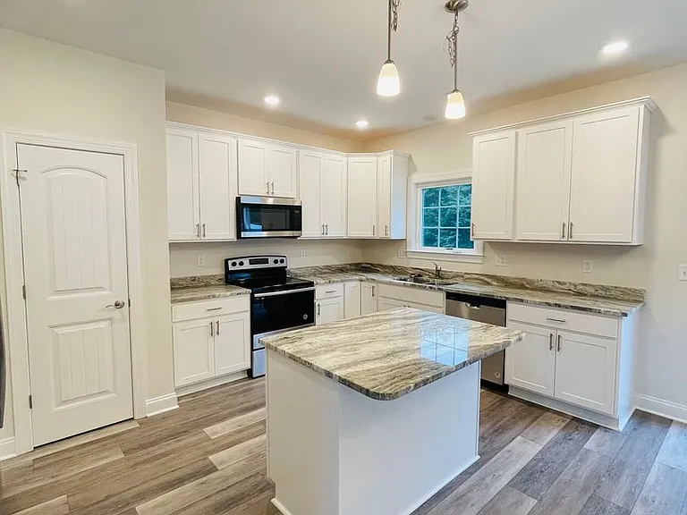 1244 Harvest Ct — Photo 4