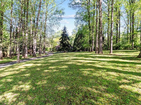 4th image of 501 Webb Rd