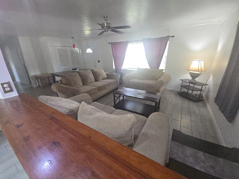 1707 Staunton Ave — Photo 6