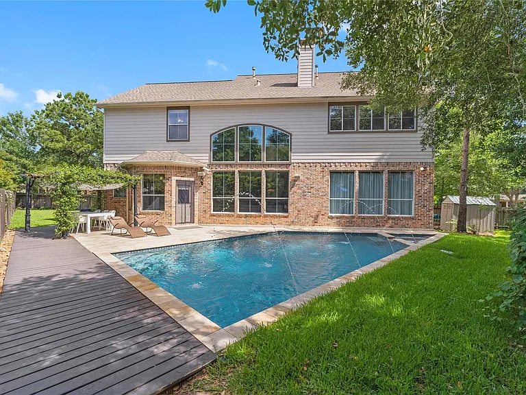 18 Degas Park Dr — Photo 9