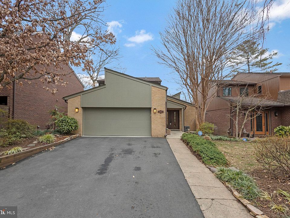 1st image of 3410 White Oak Ct