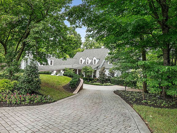 2nd image of 6411 SW Orchard Dr