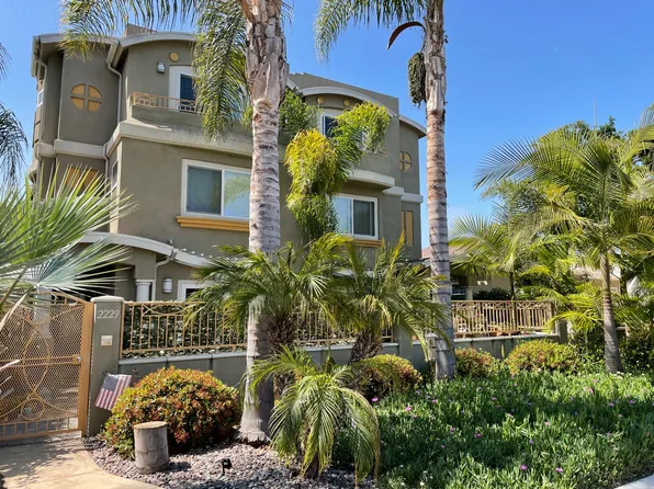 2225 Felspar St, San Diego, CA 92109