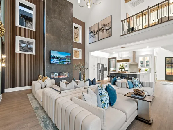 4195 Arnold Ln, Hoover, AL 35244