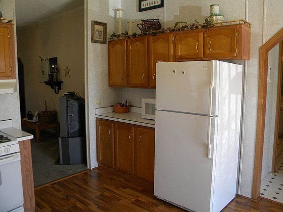 3rd image of 704 Mallard Creek Dr