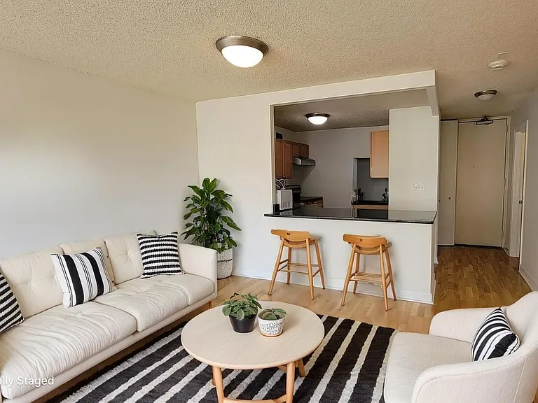 30 E Huron St #1908 — Photo 2