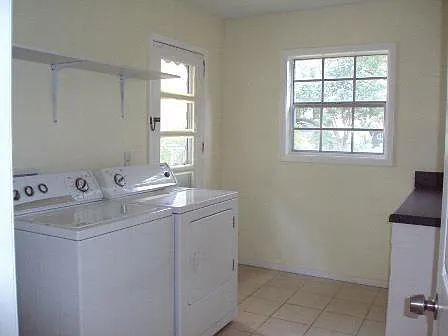 408 Maple St — Photo 9