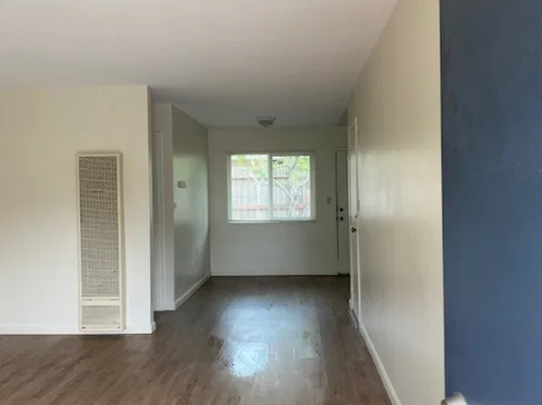 477 Arrowood Dr, Santa Rosa, CA 95407