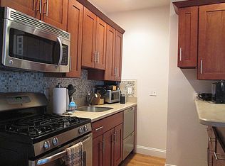 514 1/2 E 3rd St, South Boston, MA 02127