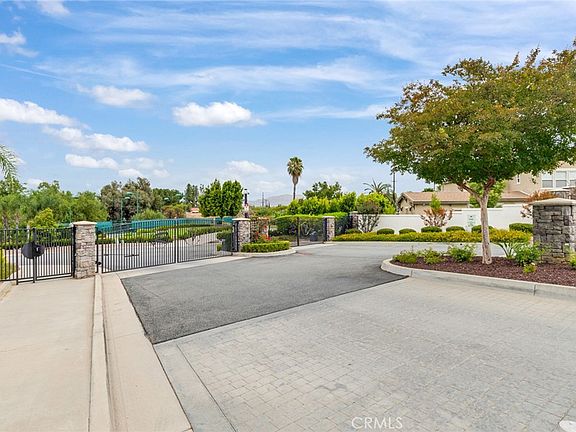 3rd image of 1261 Pamplona Dr