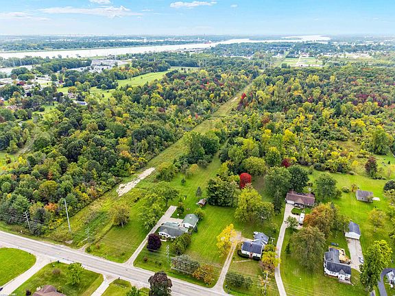 5th image of 3605 Ravenswood Rd