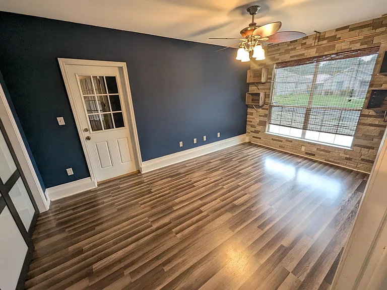 250 Terrance Ln — Photo 11