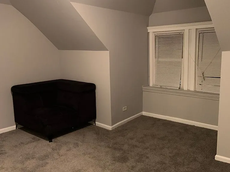 7147 S Princeton Ave — Photo 3