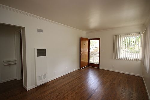 3rd image of 999 Cordova St APT 4