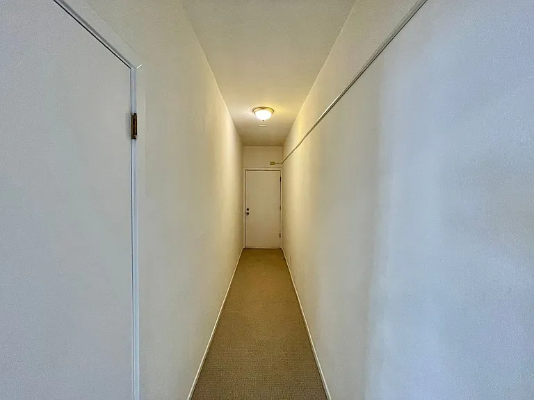 582 Grove St #2 — Photo 9