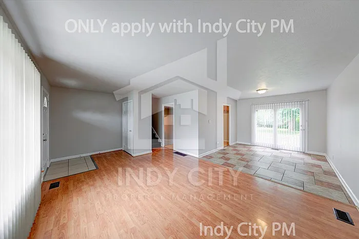 3 bed, 1.0 bath, 1751 sqft, $1,500 — Photo 2