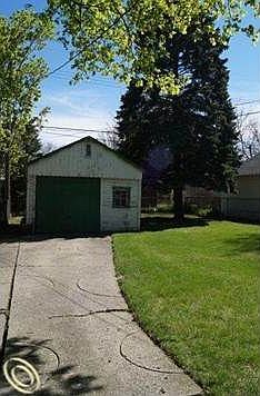 Garage Backyard.JPG