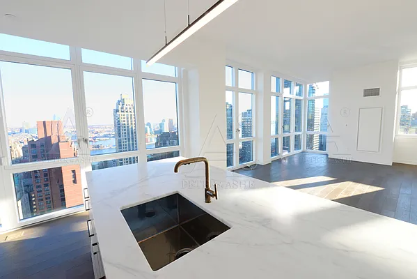 Rented by Peter Ashe | media 14