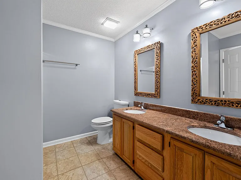 114 Planetree Ln — Photo 15