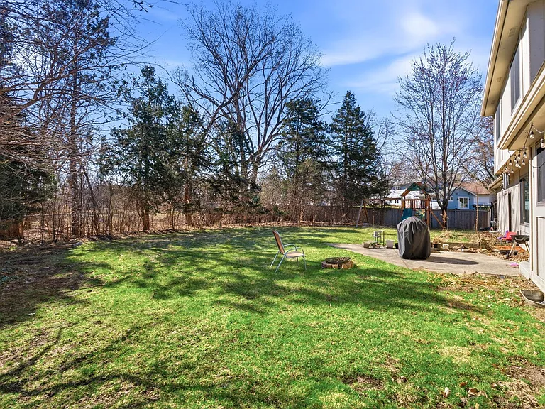 10427 Brown Farm Cir — Photo 9