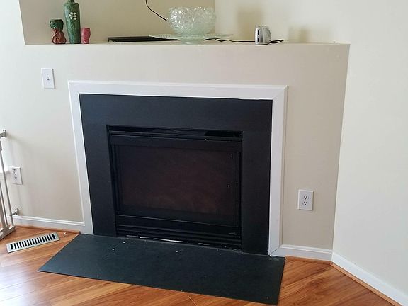 2nd level fam rm with gas FP