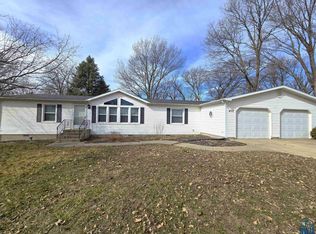 405 Hillcrest Ave, Pierson, IA 51048