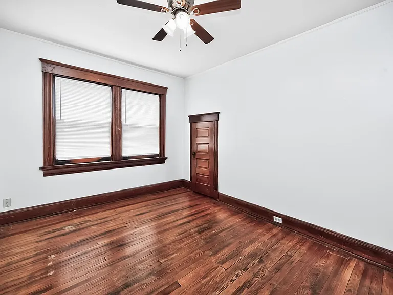 2315 Moerlein Ave — Photo 6