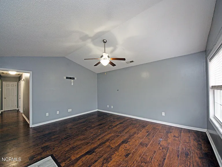 223 Summersill School Rd — Photo 13