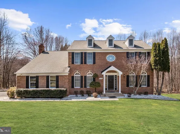 13499 Villadest Dr, Highland, MD 20777