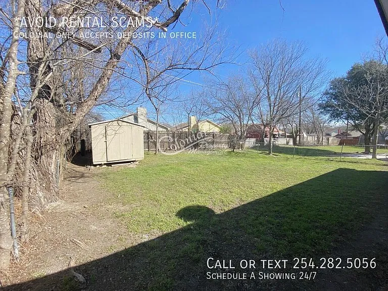 2011 Newton Dr — Photo 16