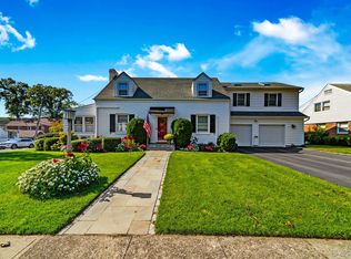 1 Hoover Rd, Yonkers, NY 10710