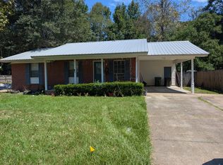 719 Grace Ave, Hattiesburg, MS 39401