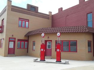 224 S Main St #B, Hennessey, OK 73742